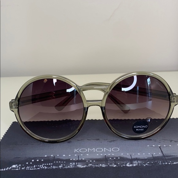 Komono Coco Black Smoke New Sunglasses - Picture 7 of 15
